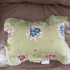 Mary Kate and Ashley Olsen x Walmart early 2000s vintage pillow